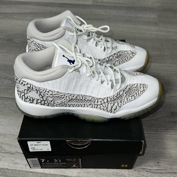 Nike Air Jordan 11 Retro Low IE BG “Cobalt” - Picture 3 of 7